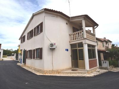 Comfortable Holiday Home Only 500m to the sea With Outdoor Kitchen, Wifi and Airco