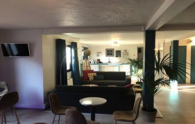 Les Pins Blancs de Provence