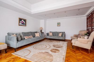 Central Flat With Balcony Near Zorlu Center