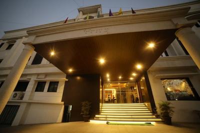 Four Season Recreation Hotel and Spa