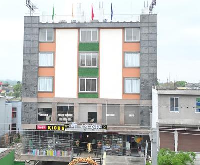 Lee Palace Hotel