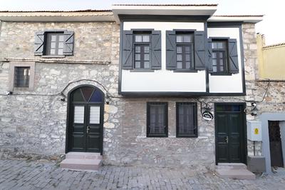 Avlulu Konak Kucukkoy