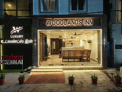 Woodlands Inn