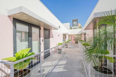 w Refined 1BR in Casco Antiguo