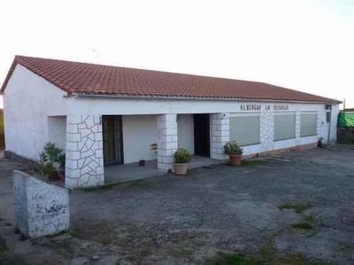 Albergue Turístico La Alegría - Hostel