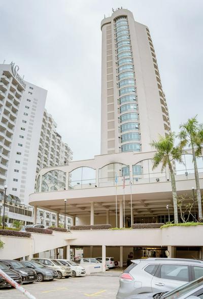 Rainbow Paradise Beach Resort by LWE