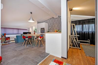 Lakovich Sea View Apartments