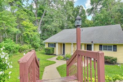 Lake George Townhome w/ Deck: 2 Mi to The Outlets!