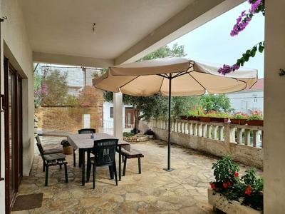 Large 120 m2 apt With Patio,1 min Walk From Beach