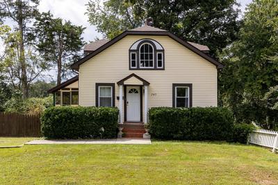 Cheerful 3 Bedroom Home Walk to UVA Stadium