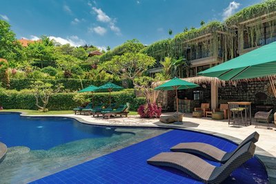Alamanda Lovina Resort
