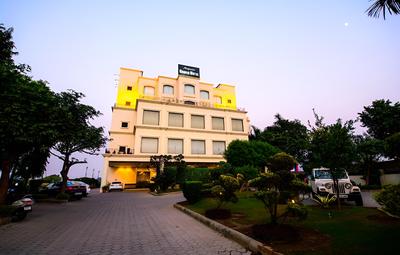 Hotel Majestic Grand