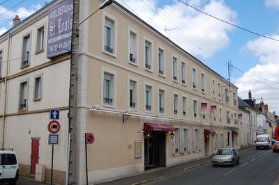 Hôtel Le Saint Louis Châteaudun