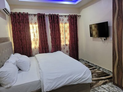 Tazu Luxury Hotel and Suites