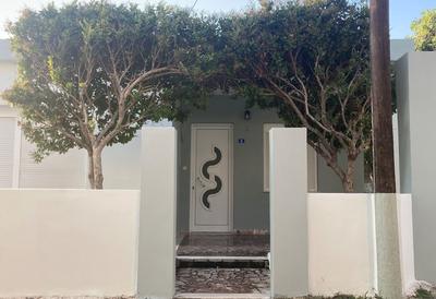 Yanni's Urban Residence