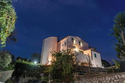 YourHome - Casa Roxana