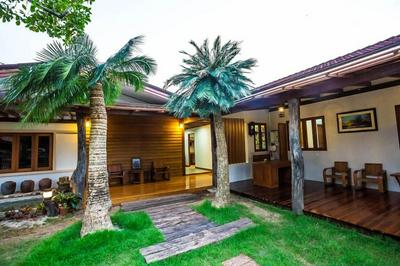 Tree Home Plus Home Stay
