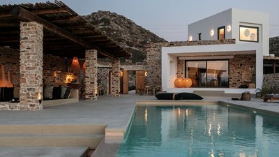 Villa Anamnisis With 5 Bedrooms and 5 5 Bathrooms