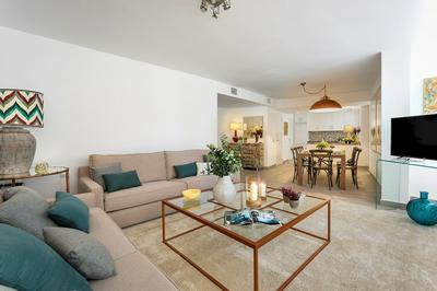 Magnificent 3 Bd 2 Bathrooms in Plaza de las Flores