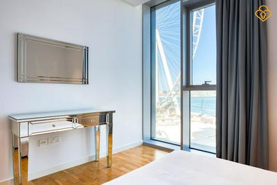 Beautiful Large 3 B/R Apt in BlueWaters Island