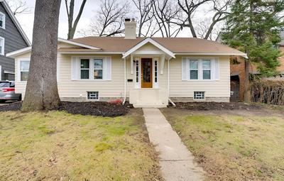Dog-friendly Pleasant Ridge Home: 13 Mi to Detroit