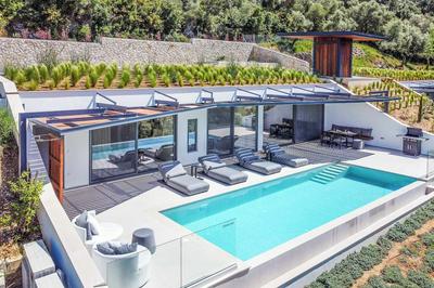 Villa Beyond the Dream