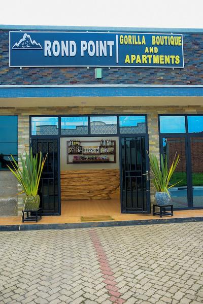 Rond Point Gorilla Boutique - Kinigi