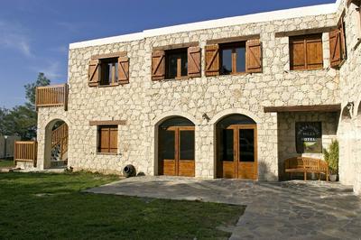 Demetriou Paradisos Hills