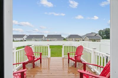 Charming Family Retreat With Spacious Yard 3 Bedroom Home