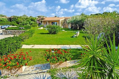 Apartment in Porto Pollo With Garden