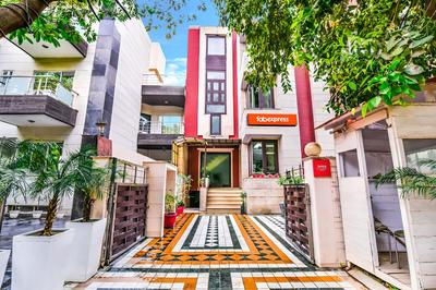 FabHotel Sunshine Residency