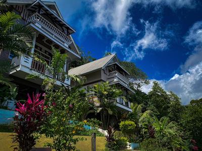 Mouggae Blues Villas