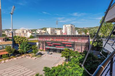 Kondo Stays - City Center Apartments