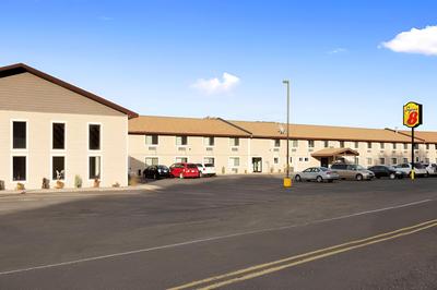 Super 8 by Wyndham Houghton