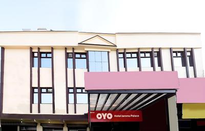 OYO 19541 Hotel Jammu Palace