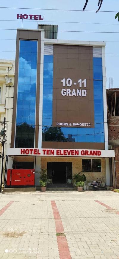 Hotel Ten Eleven Grand