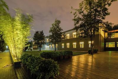 CapitalAirport Autumnfruit SHotel second