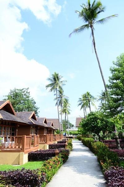 Phuket Siray Hut Resort