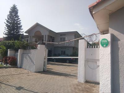 Bjorne Classic Suites