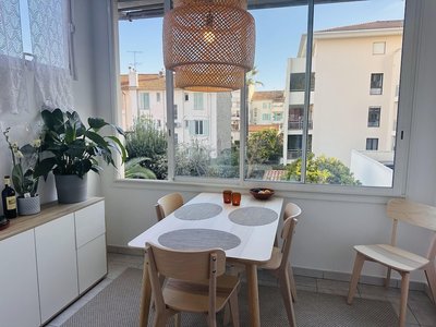 Bright one Bedroom Apartment in the Center of Cannes 13 Minutes Walk to the Palais des Festivals - 2290