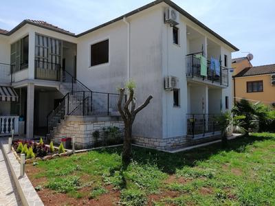 Viktor Rooms and Apartments