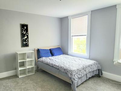 Budget Bed Room near Downtown