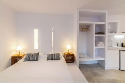 Blu Dot Tinos by TinosHost