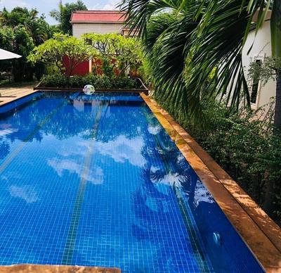 Isirafu Hotel & Residence