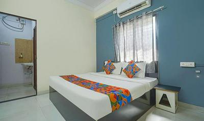 Fabexpress Shraddha Inn