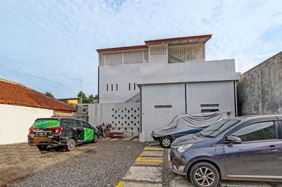 OYO 91819 Larich Guest House