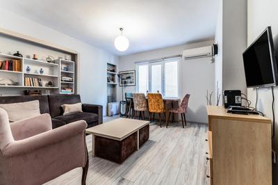 Cozy Flat 3 min to Cevahir Shopping Mall in Sisli