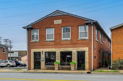 Chic Elizabethtown Apartment: Walk to Downtown!