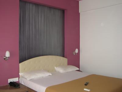 Hotel Sanai Residency