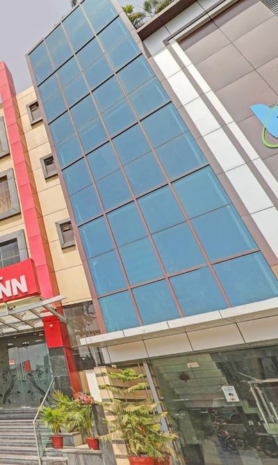 OYO Townhouse 6844 SAM inn